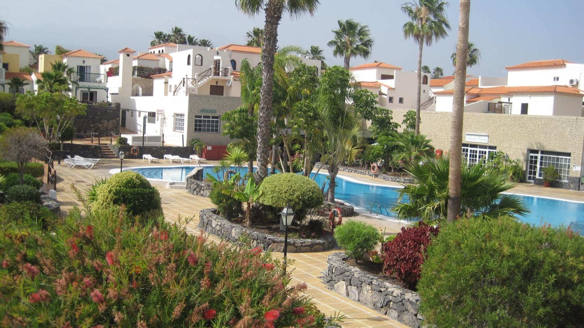Apartamento Adelfas 2 *